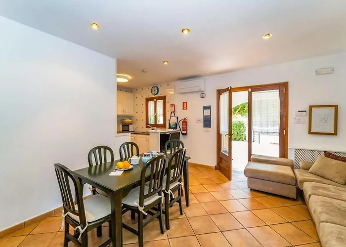 Estrella * קאלה אן בלאנס